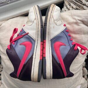 Nike Low Ankle Sneakers, Size 8